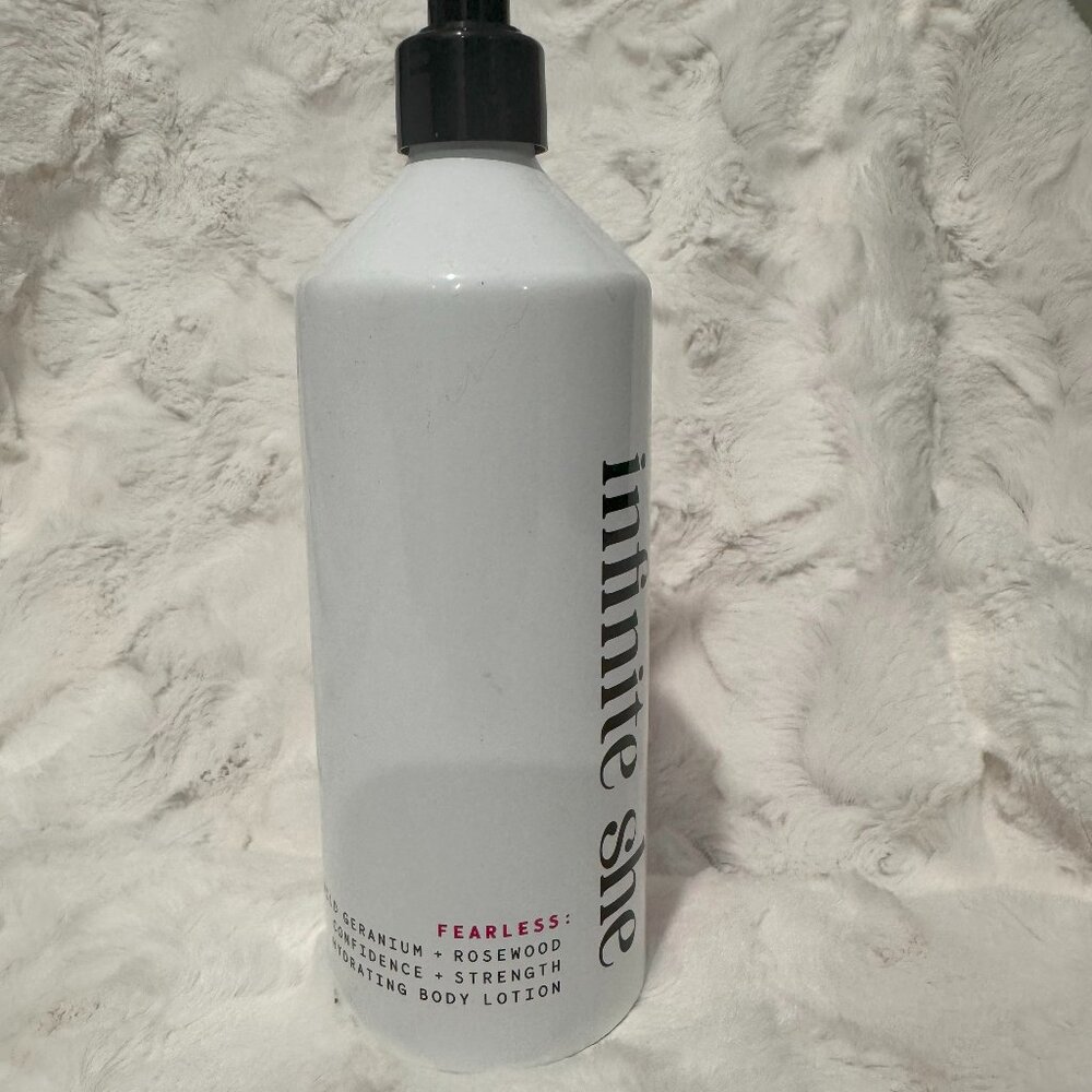 Infinite She Fearless Body Lotion-New